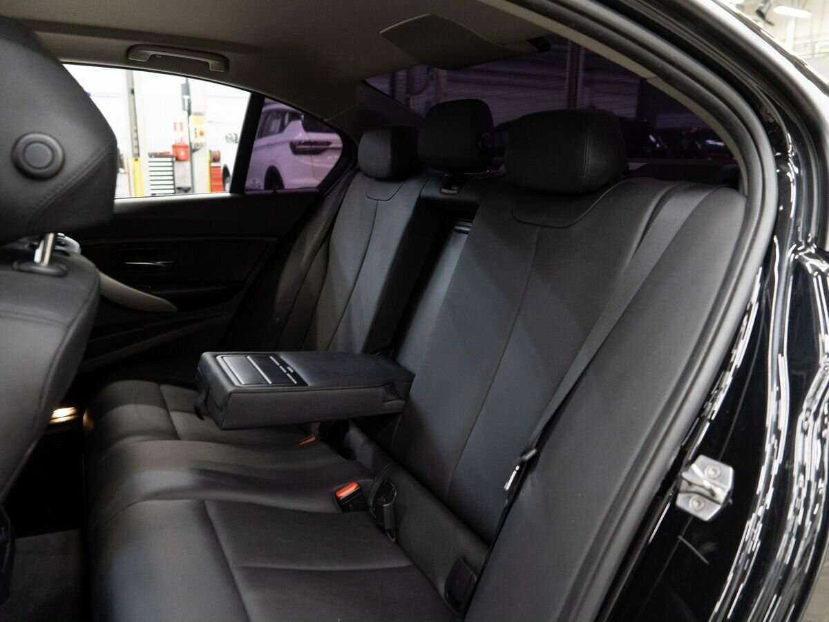 BMW 3 серии с пробегом — 2015 год. Фото: #6