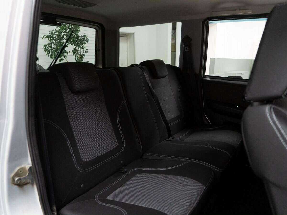 УАЗ Patriot с пробегом — 2015 год. Фото: #8