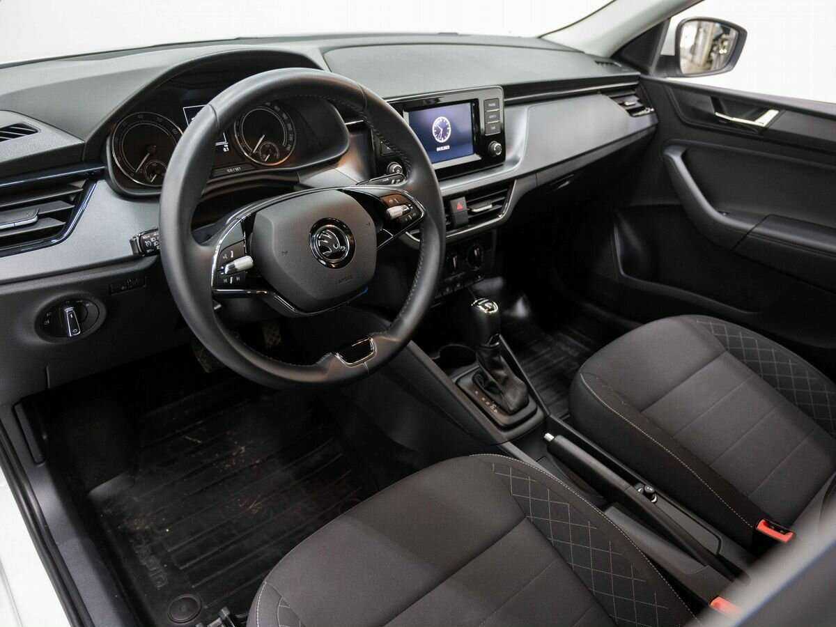 Skoda Rapid с пробегом — 2022 год. Фото: #9