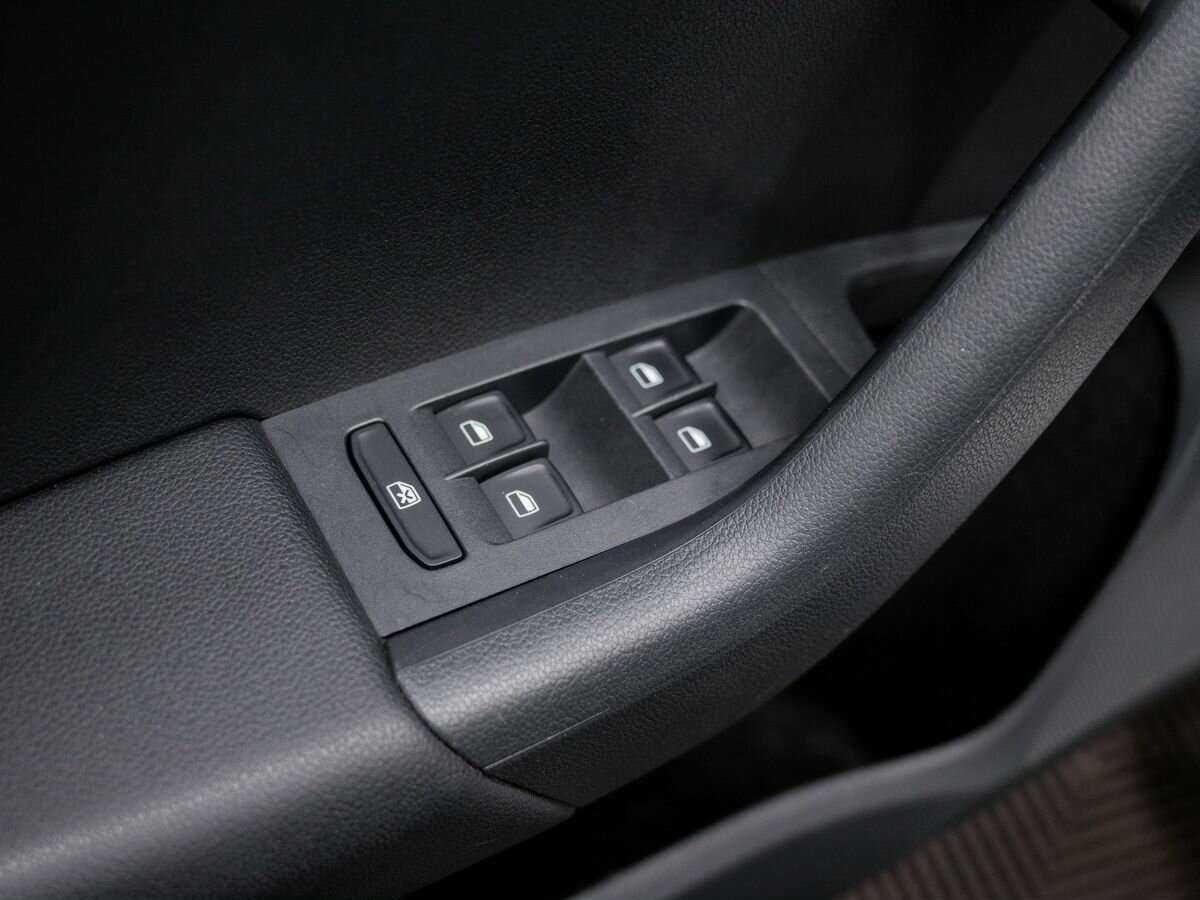 Skoda Octavia с пробегом — 2013 год. Фото: #15