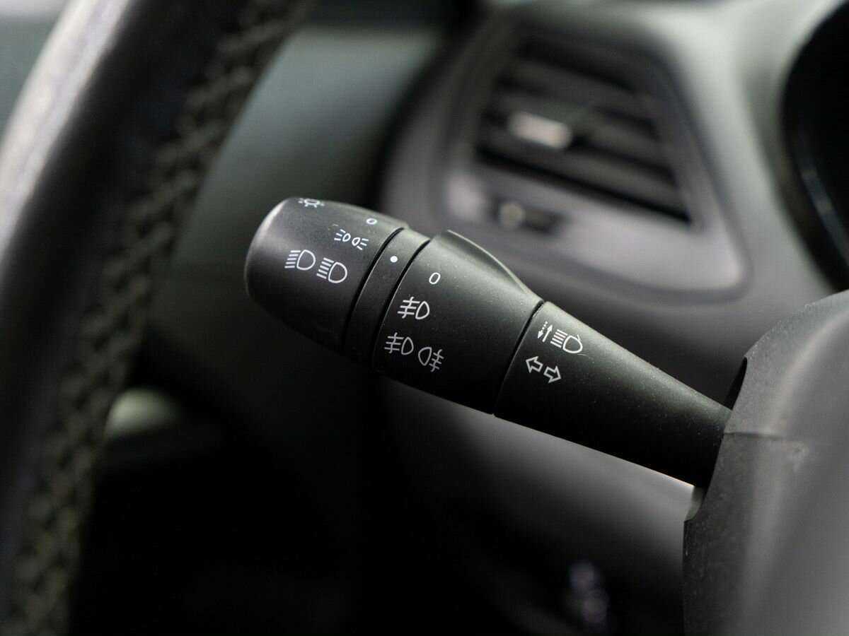 Lada (ВАЗ) Vesta с пробегом — 2020 год. Фото: #15