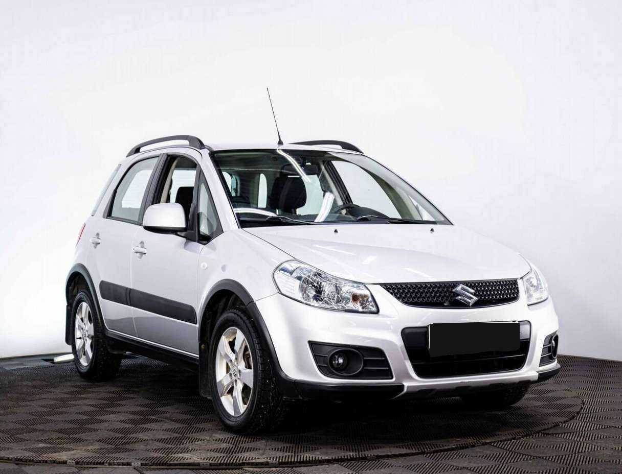 Suzuki SX4 с пробегом — 2013 год. Фото: #2