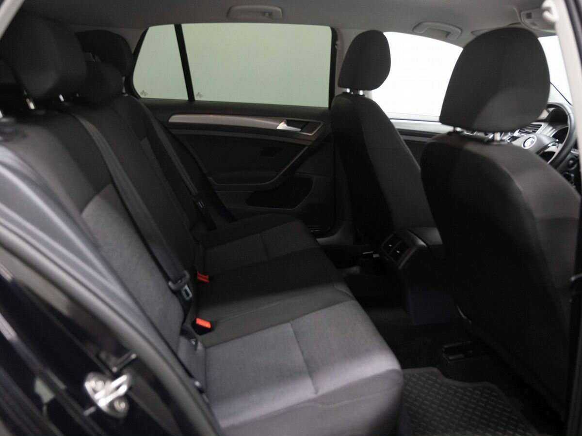 Volkswagen Golf с пробегом — 2013 год. Фото: #11