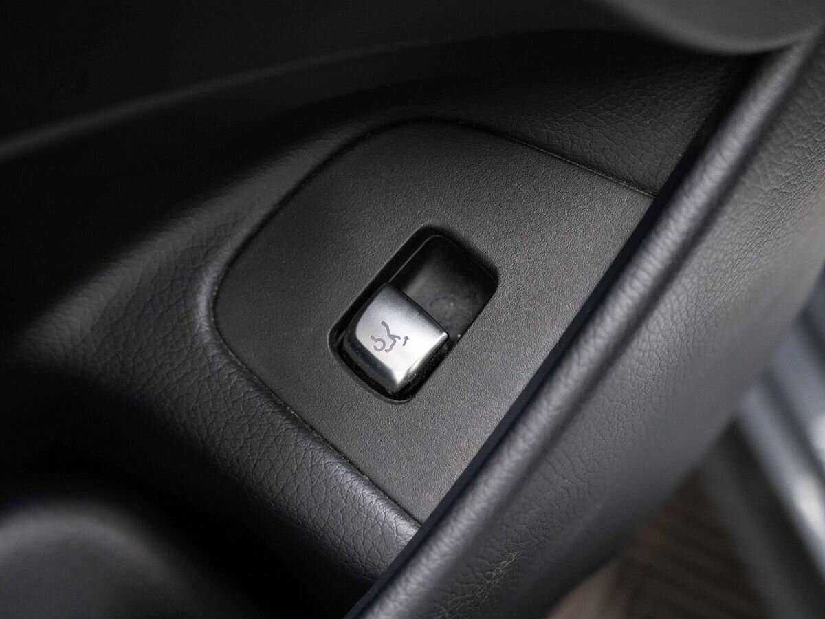 Mercedes-Benz E-Класс с пробегом — 2018 год. Фото: #25