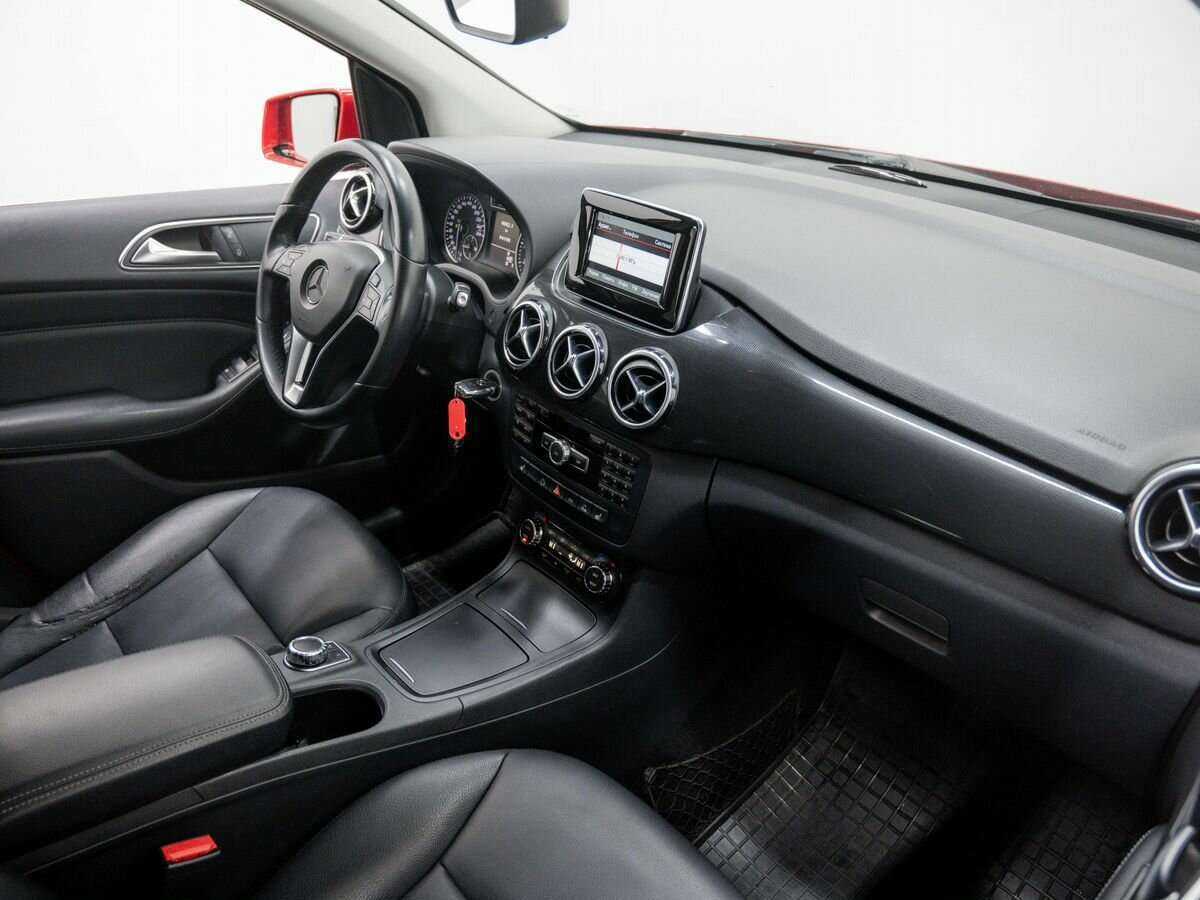 Mercedes-Benz B-Класс с пробегом — 2013 год. Фото: #6