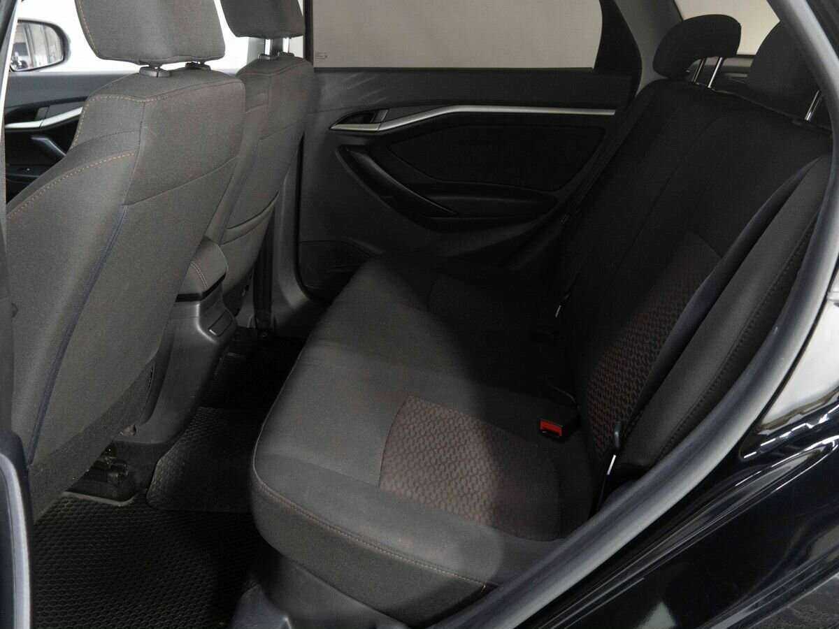 Lada (ВАЗ) Vesta с пробегом — 2020 год. Фото: #8