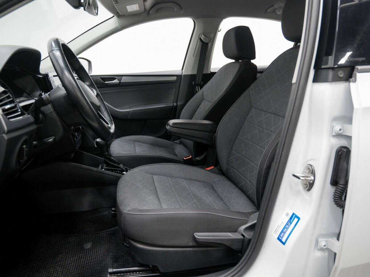 Volkswagen Polo с пробегом — 2020 год. Фото: #13