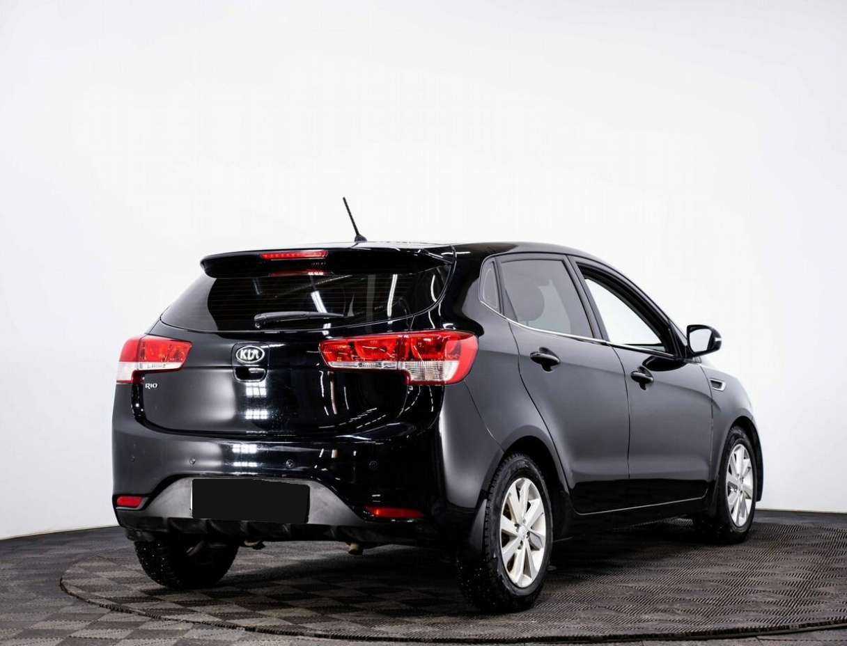 Kia Rio с пробегом — 2015 год. Фото: #5