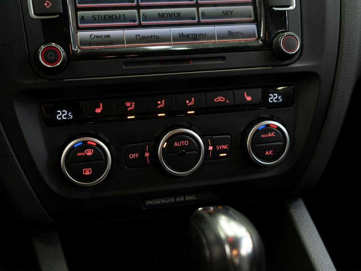 Volkswagen Jetta с пробегом — 2013 год. Фото: #13