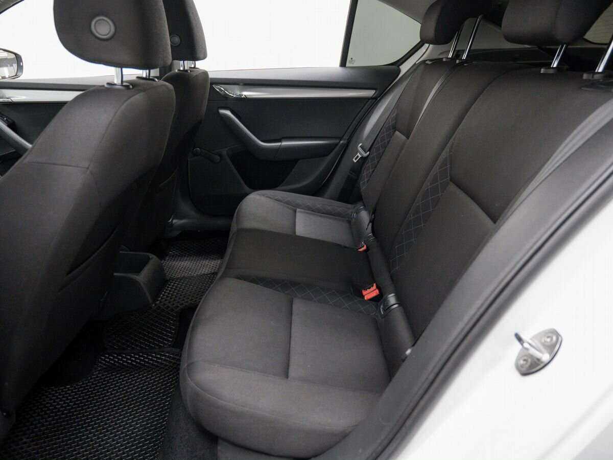 Skoda Octavia с пробегом — 2017 год. Фото: #11