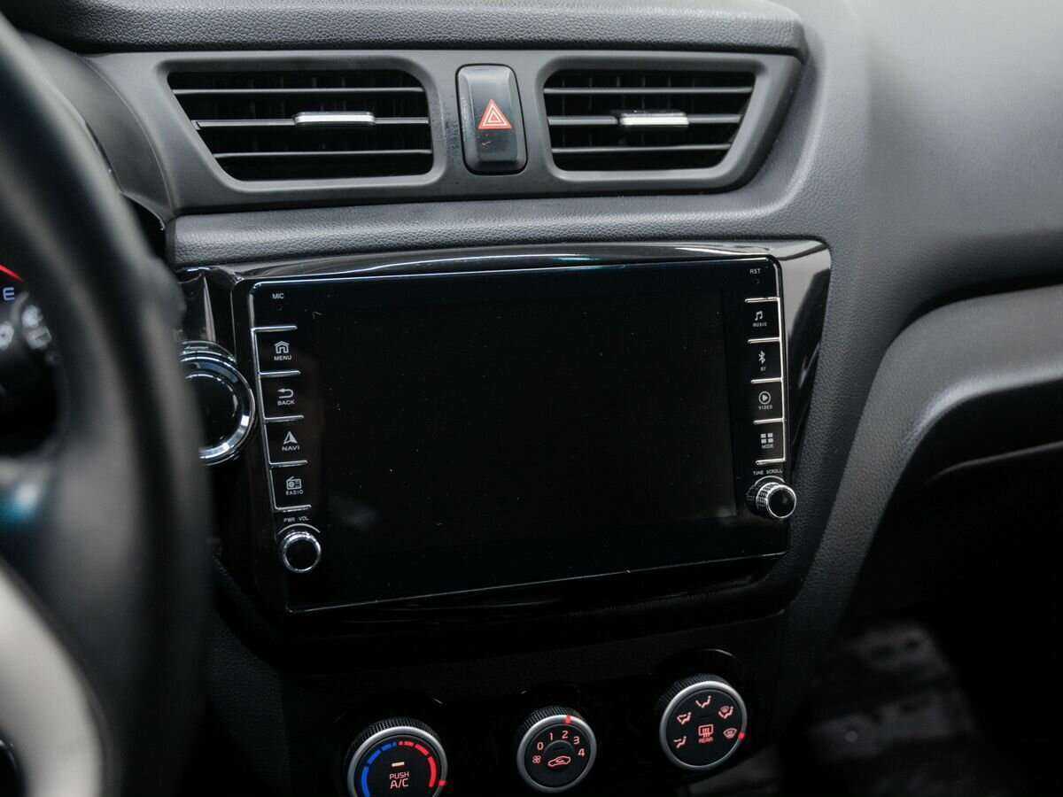 Kia Rio с пробегом — 2017 год. Фото: #22