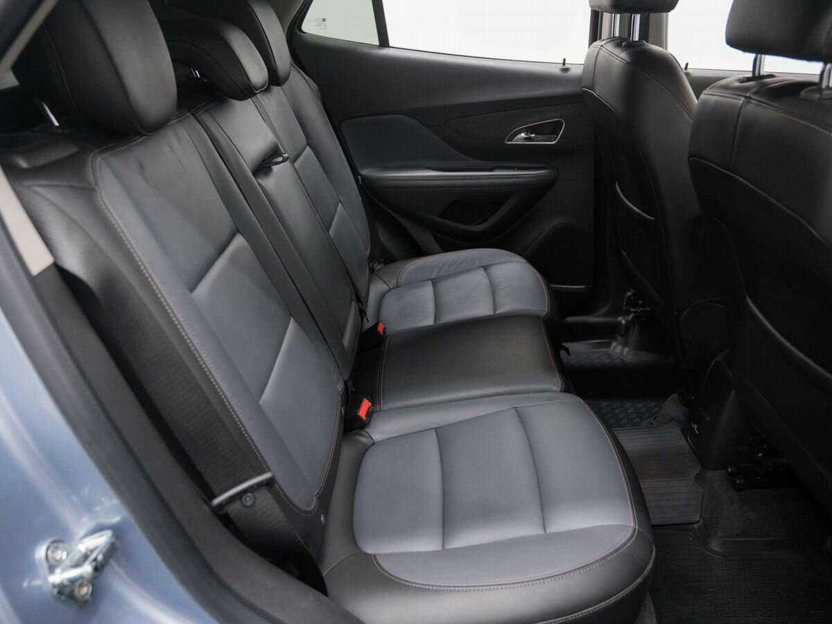 Opel Mokka с пробегом — 2012 год. Фото: #7