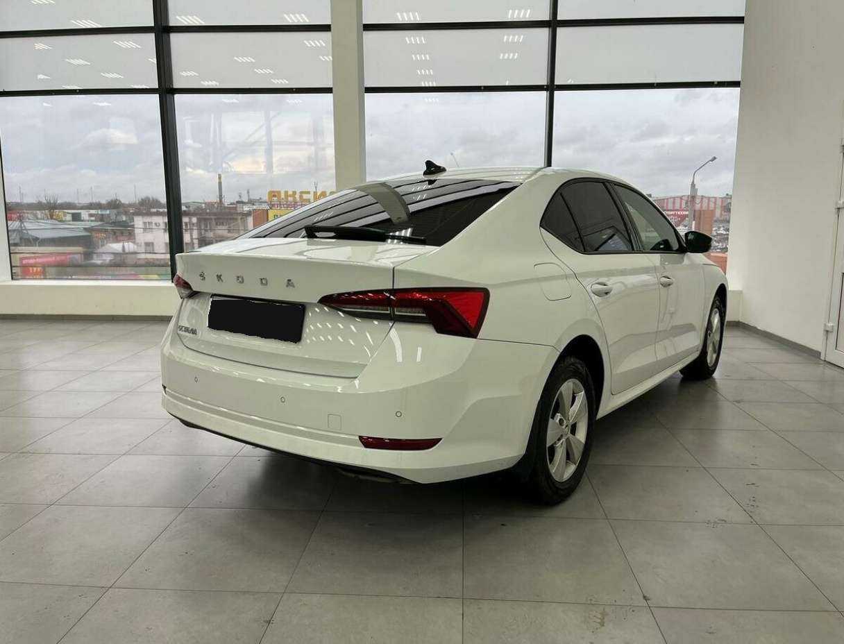 Skoda Octavia с пробегом — 2021 год. Фото: #4