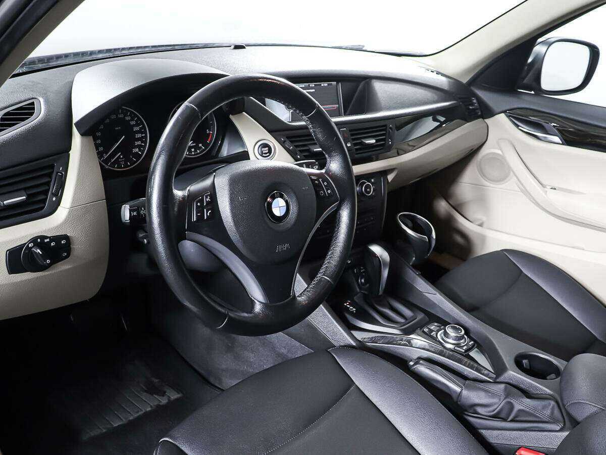 BMW X1 с пробегом — 2012 год. Фото: #12