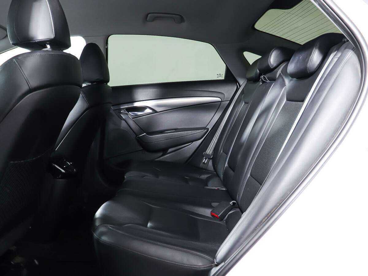 Hyundai i40 с пробегом — 2015 год. Фото: #9