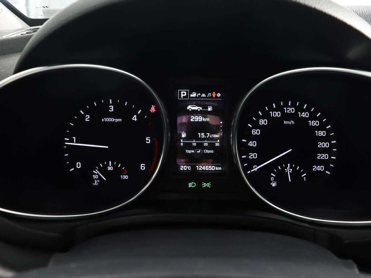 Hyundai Santa Fe с пробегом — 2016 год. Фото: #14