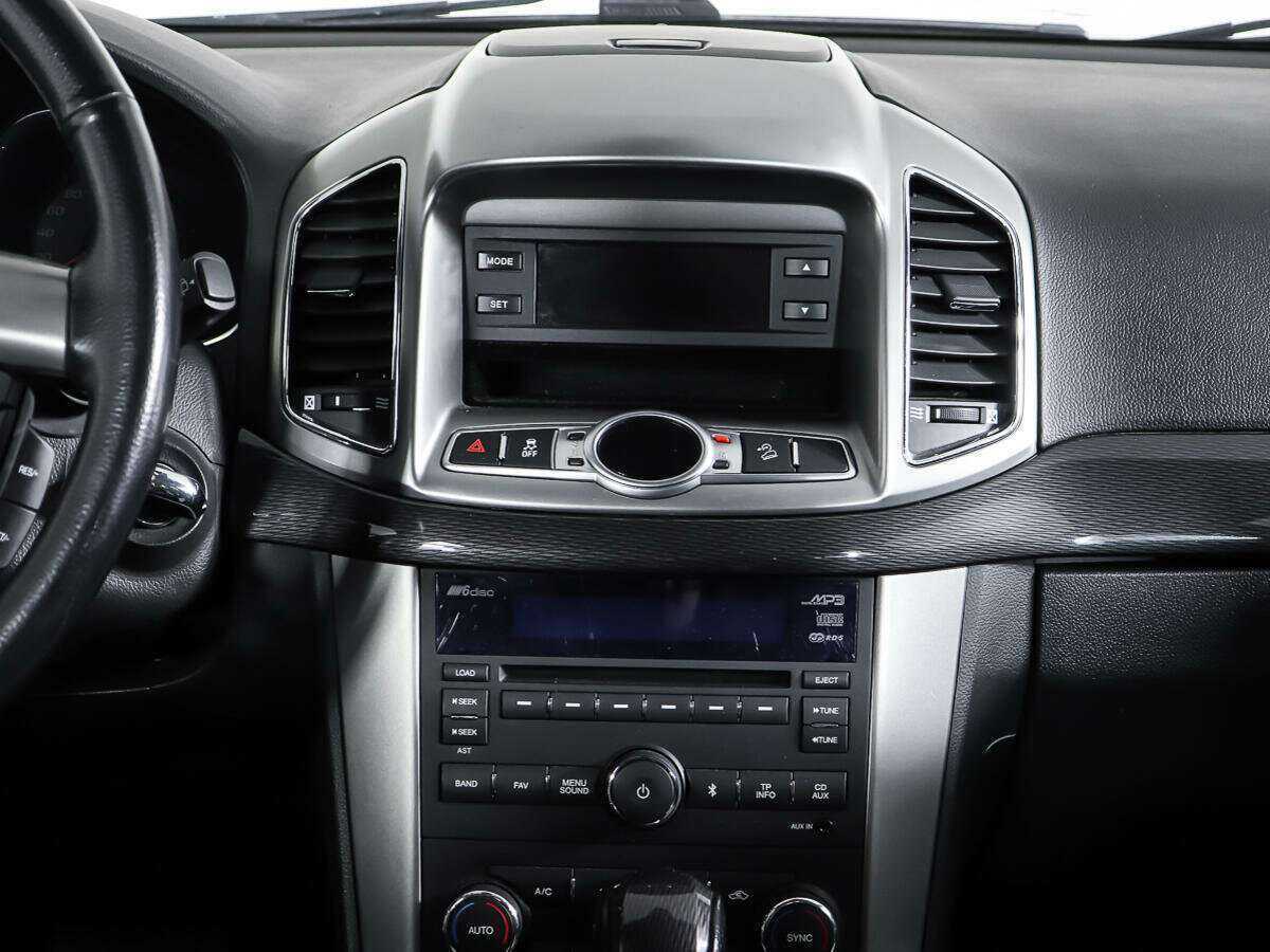 Chevrolet Captiva с пробегом — 2014 год. Фото: #11