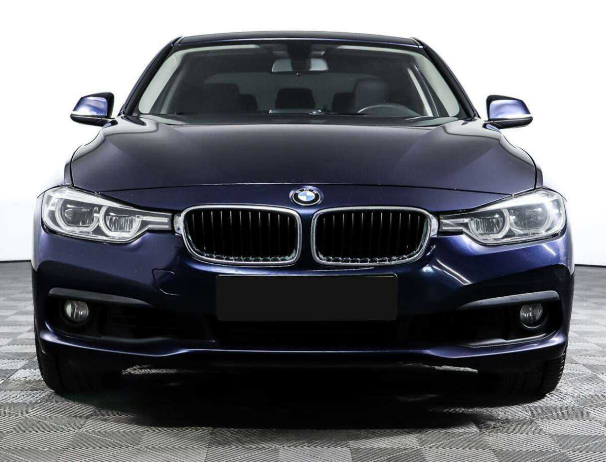 BMW 3 серии с пробегом — 2017 год. Фото: #1