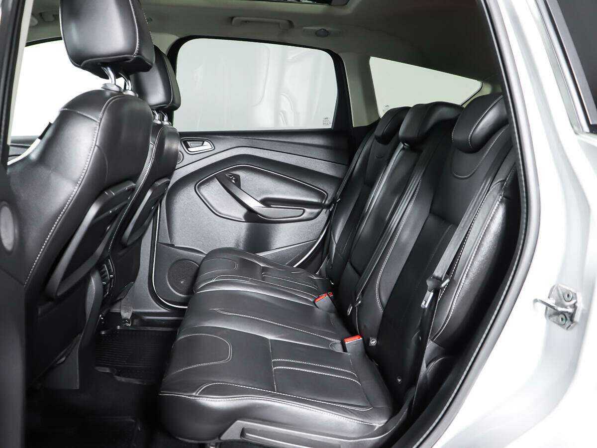 Ford Kuga с пробегом — 2013 год. Фото: #10