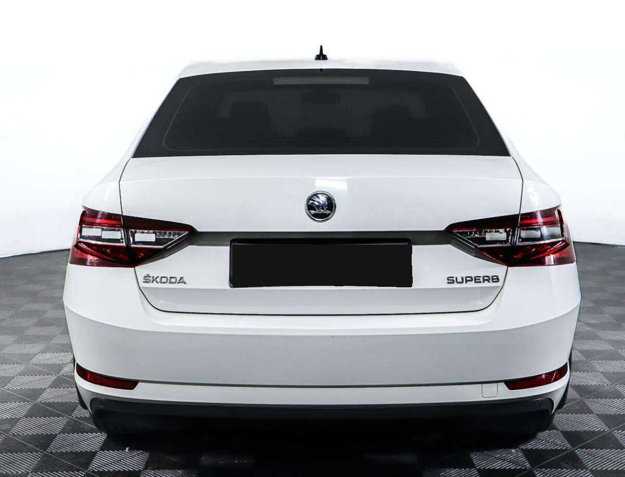 Skoda Superb с пробегом — 2017 год. Фото: #4