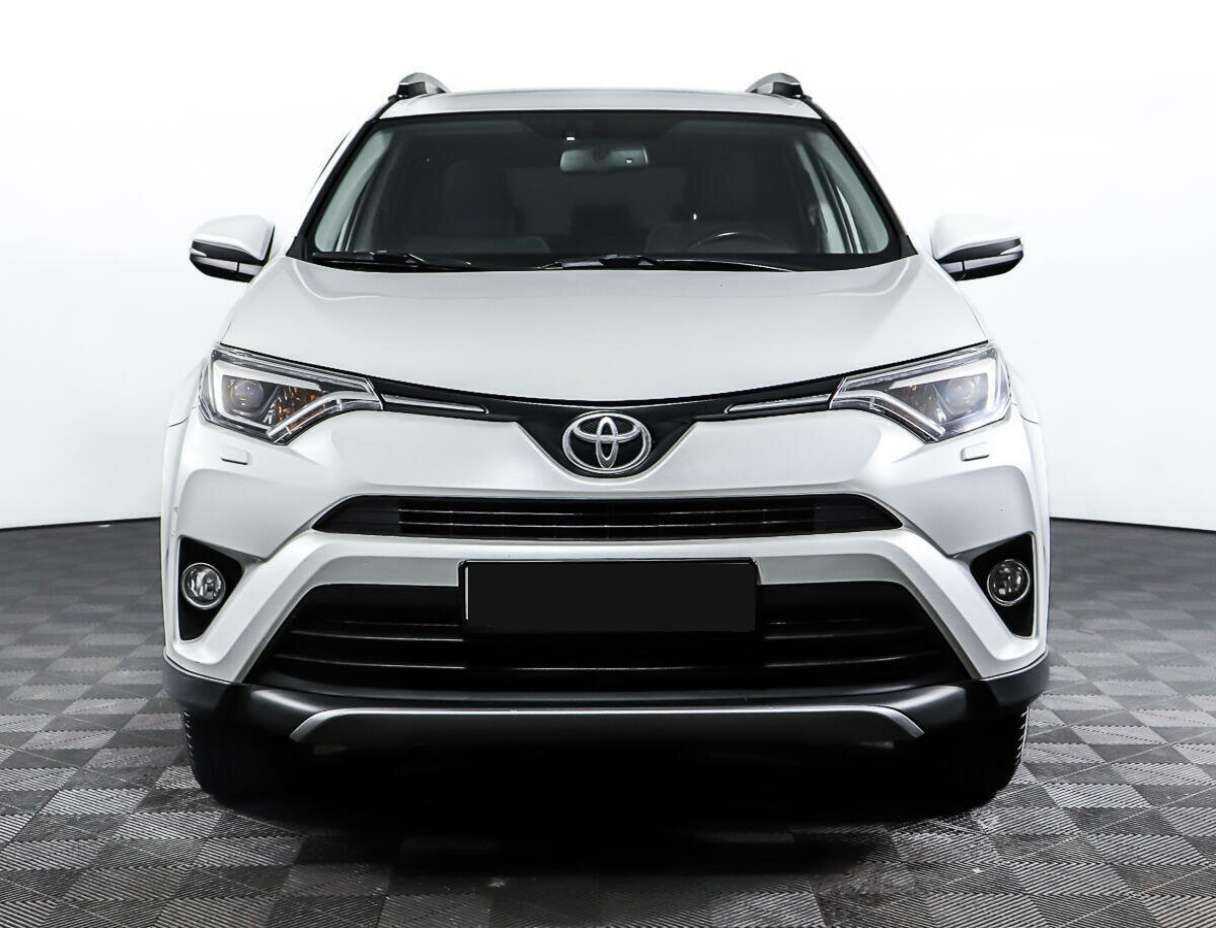 Toyota RAV4 с пробегом — 2019 год. Фото: #1