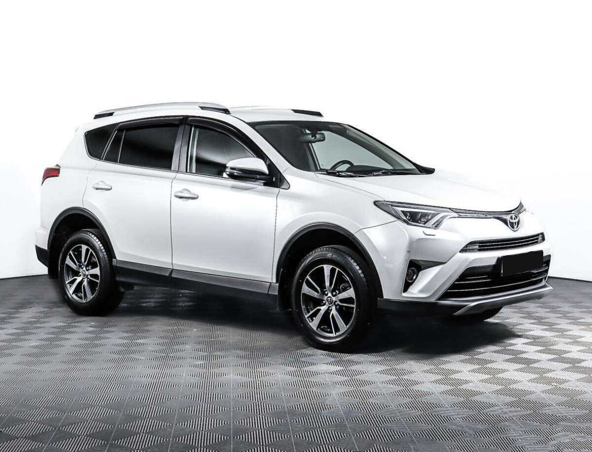 Toyota RAV4 с пробегом — 2019 год. Фото: #2