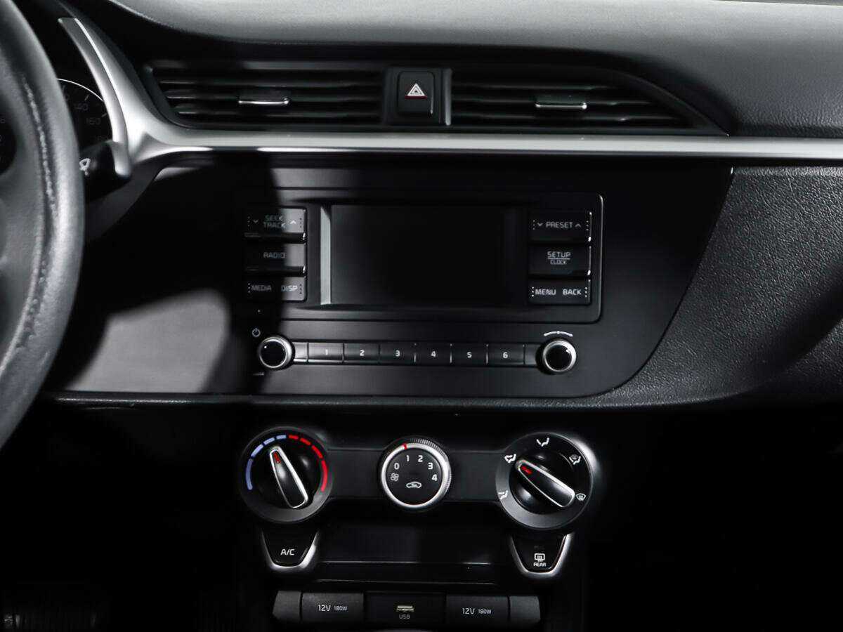 Kia Rio с пробегом — 2020 год. Фото: #11