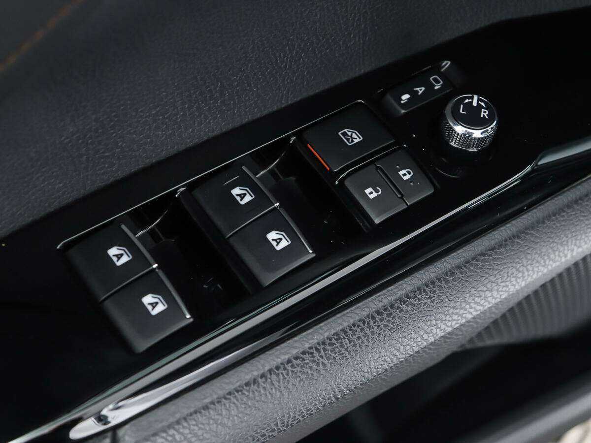 Toyota Camry с пробегом — 2019 год. Фото: #13