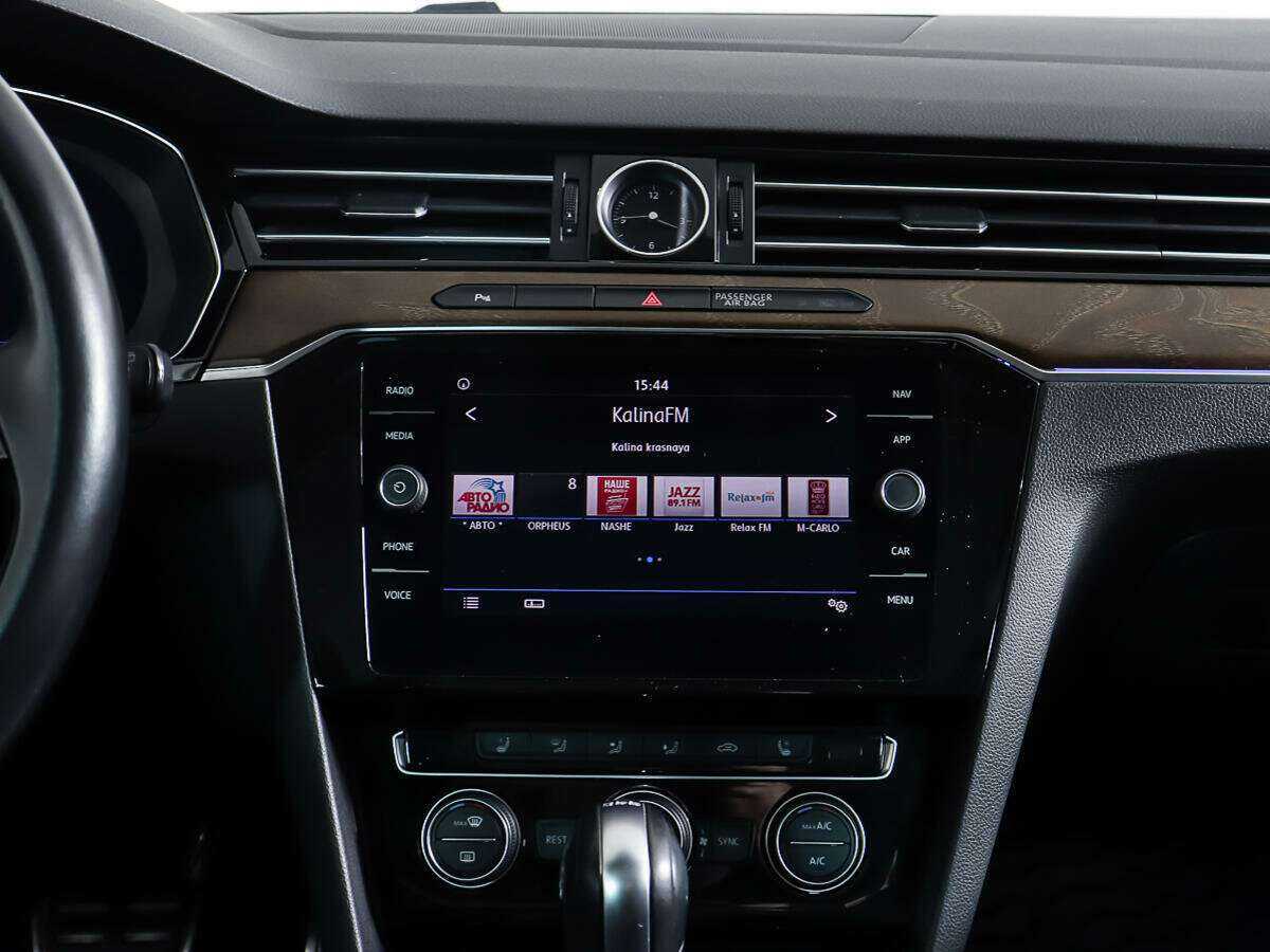 Volkswagen Passat с пробегом — 2018 год. Фото: #11