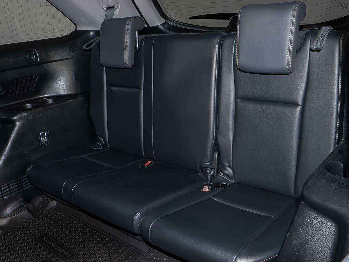 Toyota Highlander с пробегом — 2014 год. Фото: #8