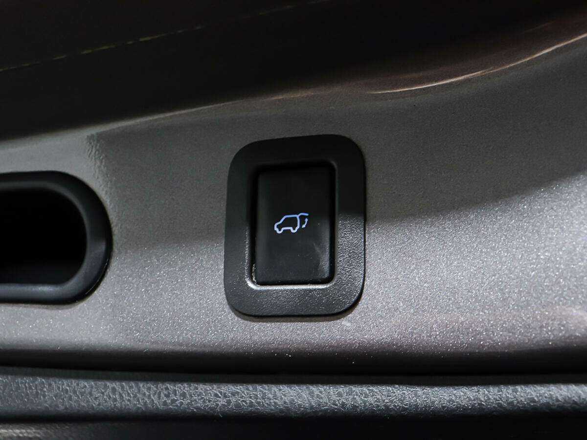 Toyota Highlander с пробегом — 2014 год. Фото: #15