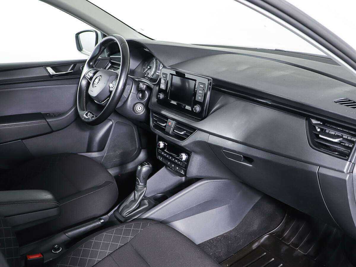 Skoda Rapid с пробегом — 2020 год. Фото: #8