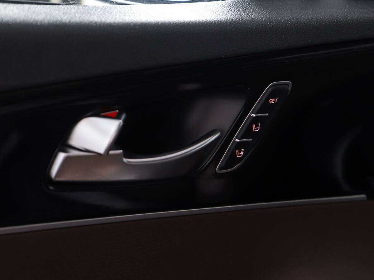 Kia Sorento с пробегом — 2017 год. Фото: #17