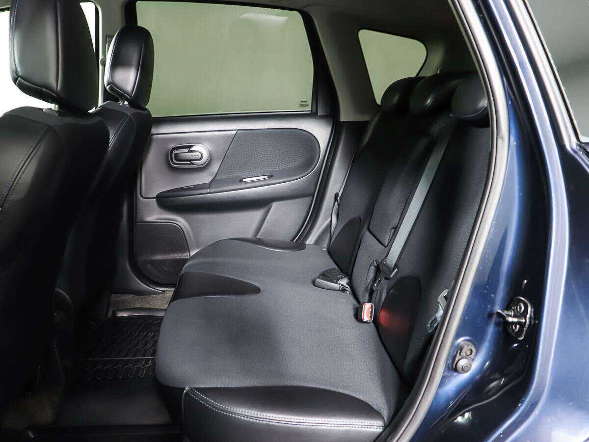 Nissan Note с пробегом — 2012 год. Фото: #7