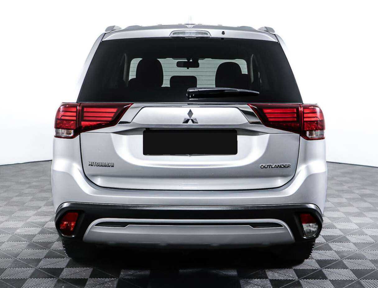 Mitsubishi Outlander с пробегом — 2019 год. Фото: #5