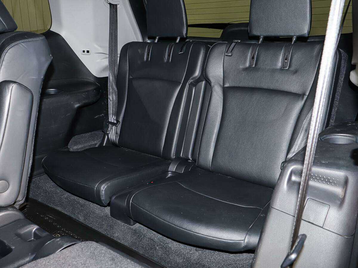 Toyota Highlander с пробегом — 2012 год. Фото: #10