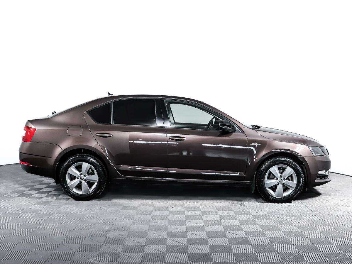 Skoda Octavia с пробегом — 2018 год. Фото: #3