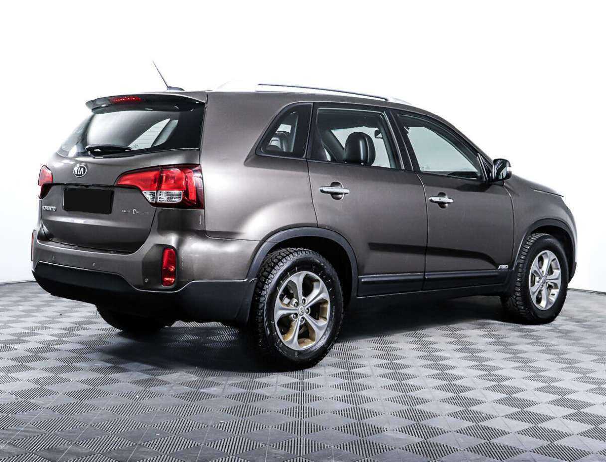 Kia Sorento с пробегом — 2017 год. Фото: #4