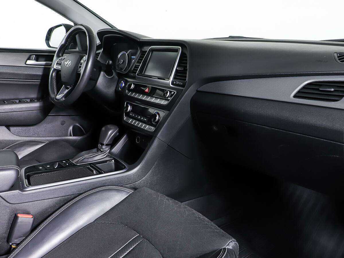 Hyundai Sonata с пробегом — 2017 год. Фото: #8