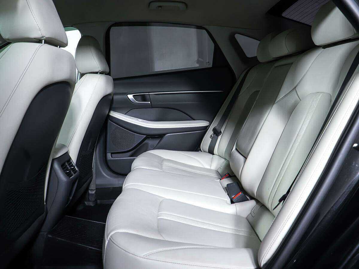 Hyundai Sonata с пробегом — 2020 год. Фото: #9