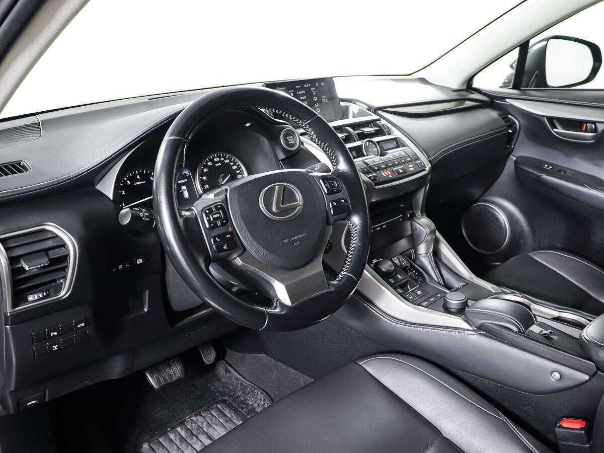 Lexus NX с пробегом — 2015 год. Фото: #12