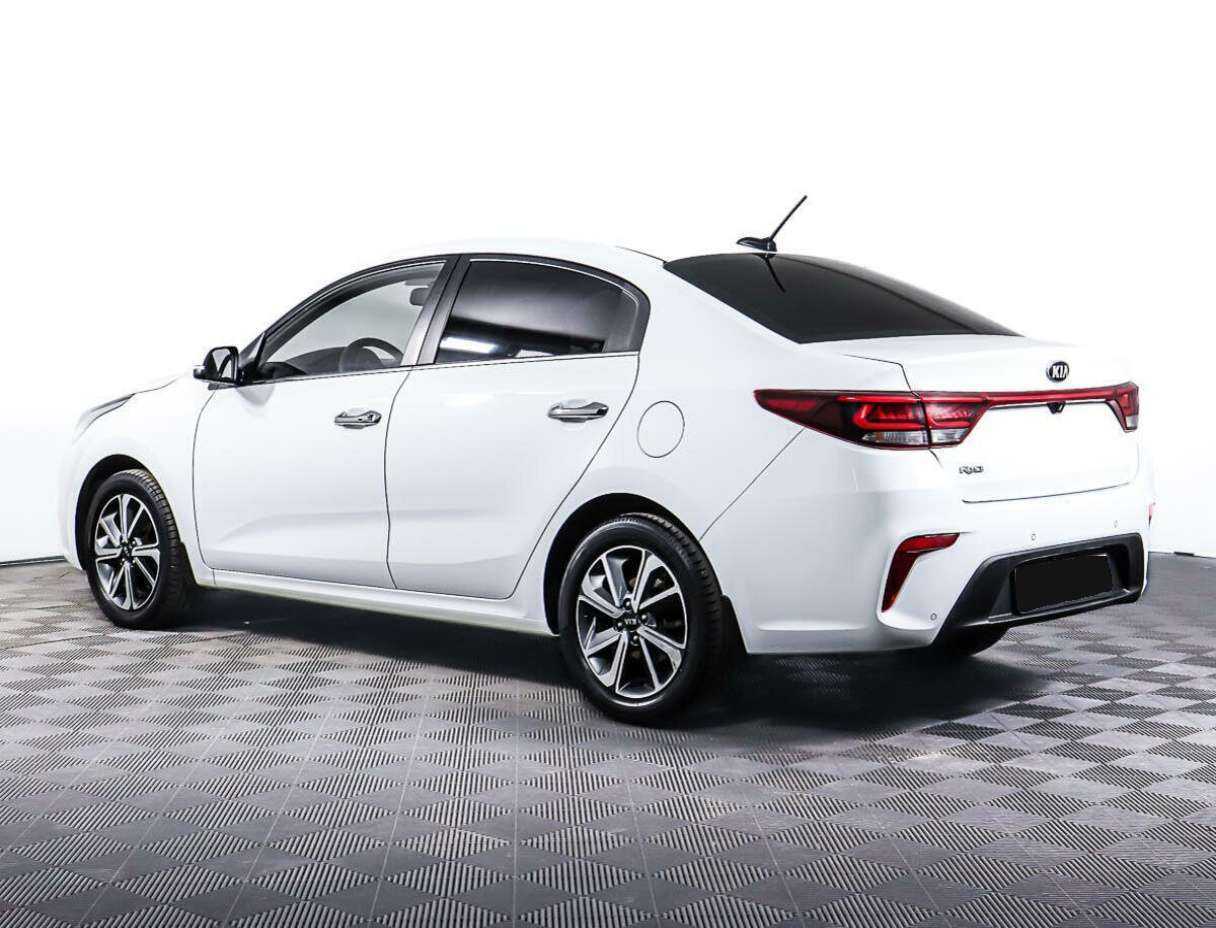 Kia Rio с пробегом — 2017 год. Фото: #6