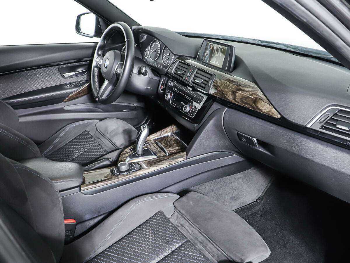 BMW 3 серии с пробегом — 2016 год. Фото: #8