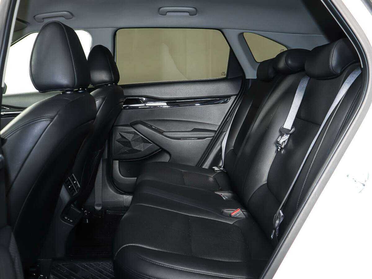 Kia Seltos с пробегом — 2023 год. Фото: #9