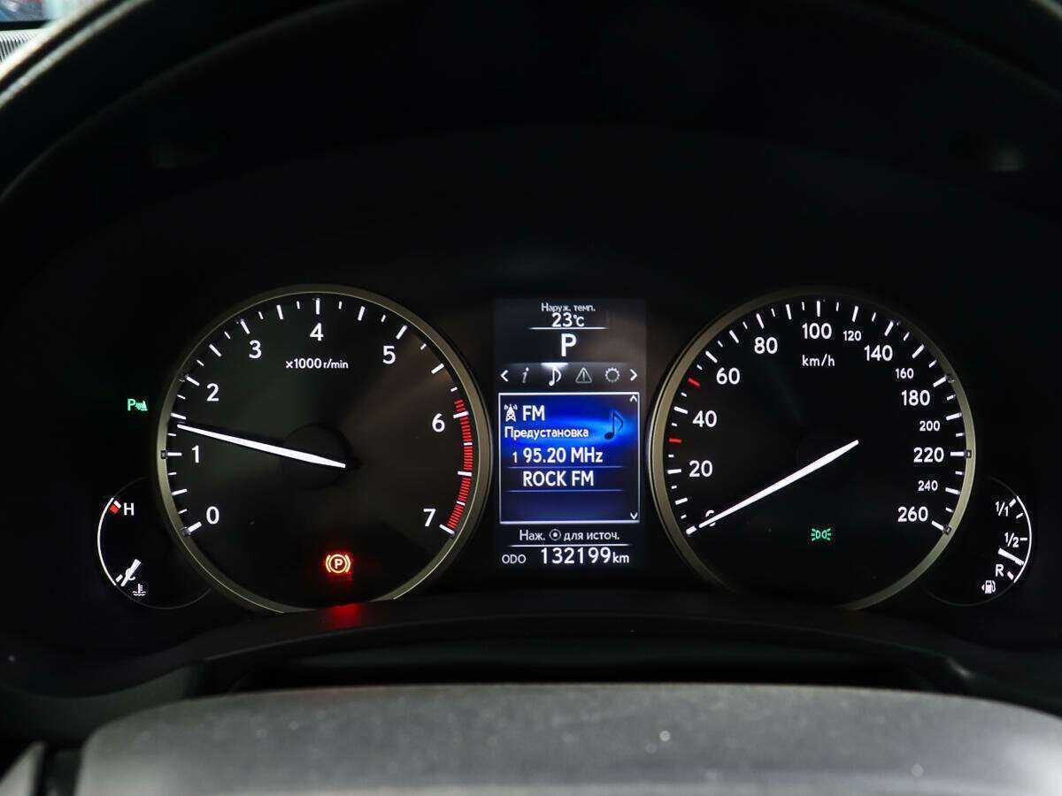 Lexus NX с пробегом — 2014 год. Фото: #14