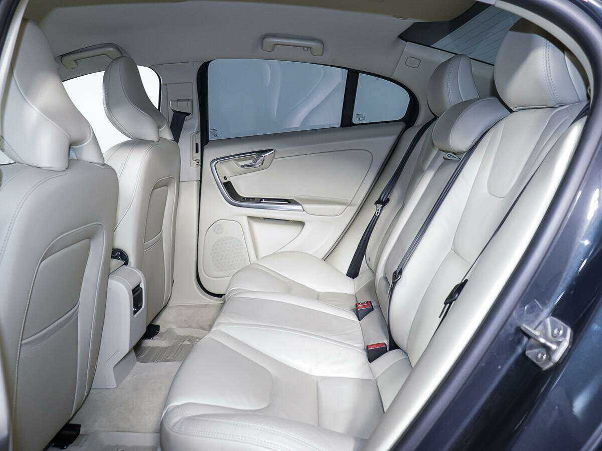 Volvo S60 с пробегом — 2014 год. Фото: #9