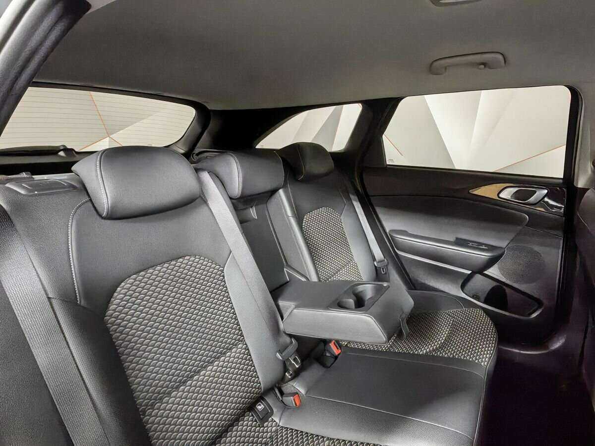 Kia Ceed с пробегом — 2022 год. Фото: #12