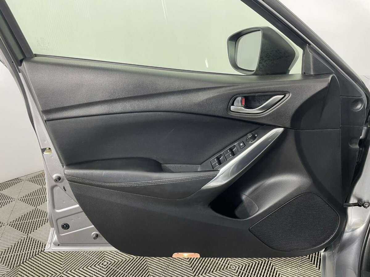 Mazda 6 с пробегом — 2013 год. Фото: #7