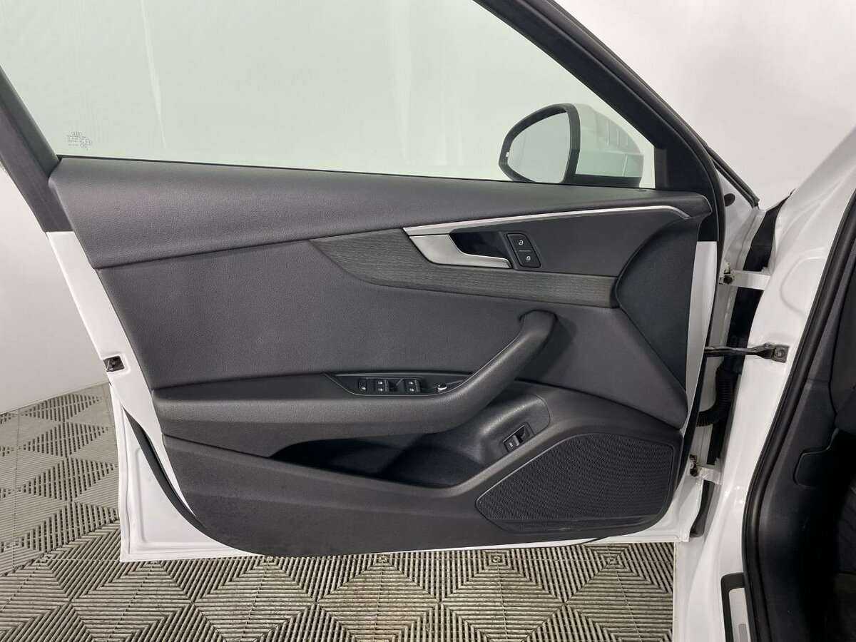 Audi A4 с пробегом — 2018 год. Фото: #7