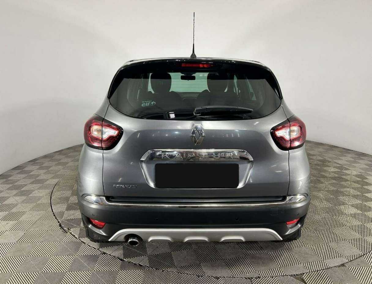 Renault Kaptur с пробегом — 2017 год. Фото: #2